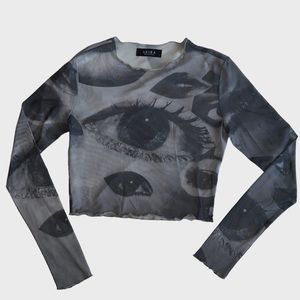 ALL EYES ON YOU LONG SLEEVE MESH TOP IN GREY MULTI